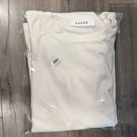 White Crew Neck T-Shirt - Picture 6 of 6